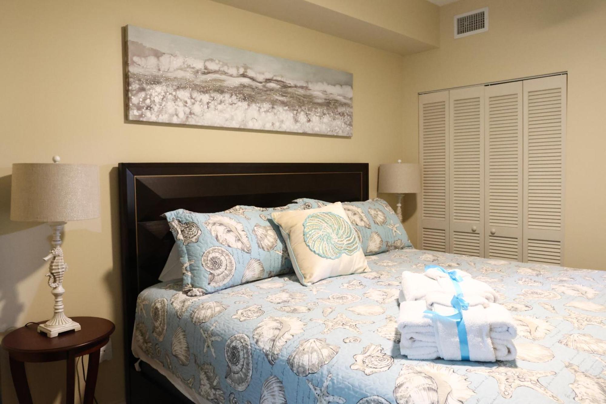 Aqua 1504 Beachfront Condo With Free Beach Chairs Panama City Beach Exteriér fotografie