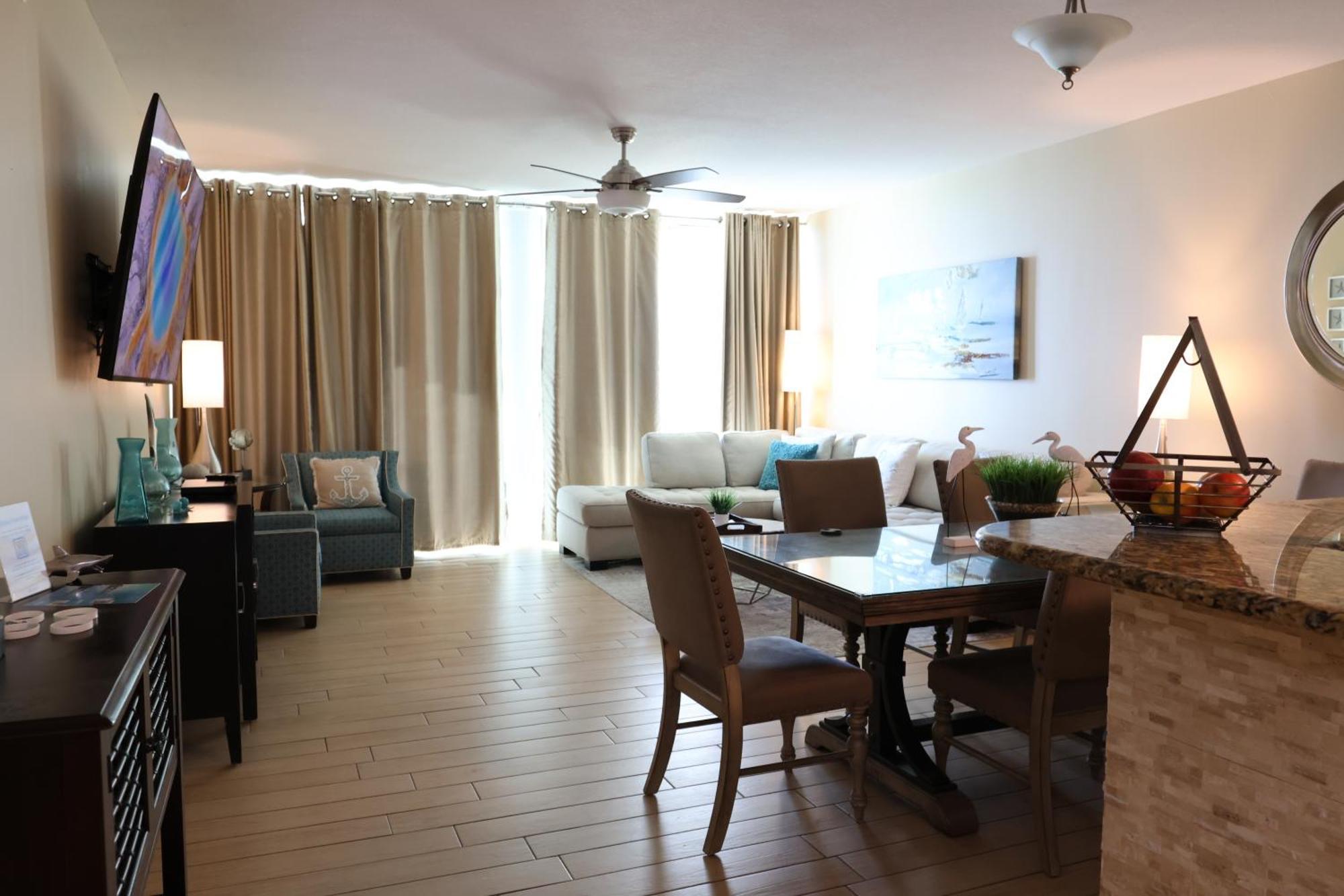 Aqua 1504 Beachfront Condo With Free Beach Chairs Panama City Beach Exteriér fotografie